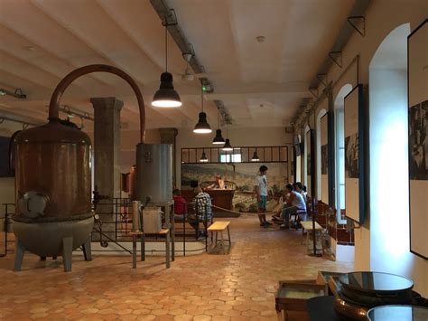 visit perfume factory in france